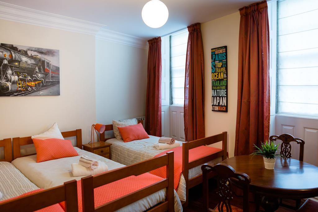 Old City Guest House براغا الغرفة الصورة