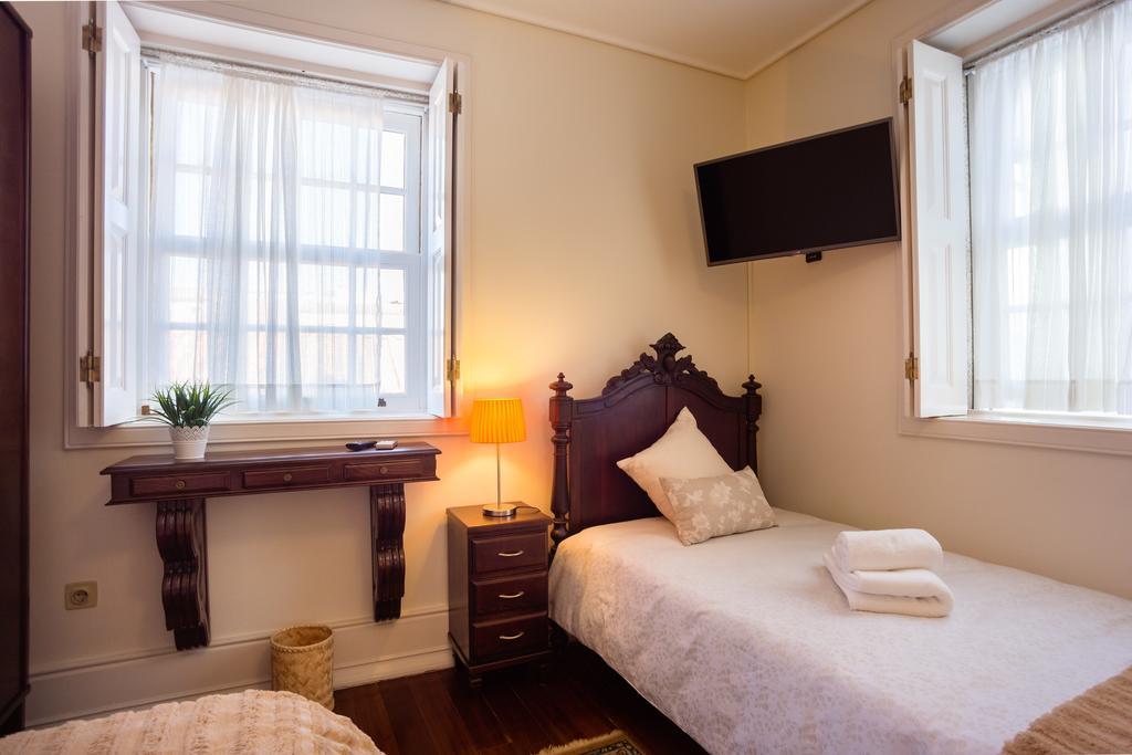 Old City Guest House براغا الغرفة الصورة